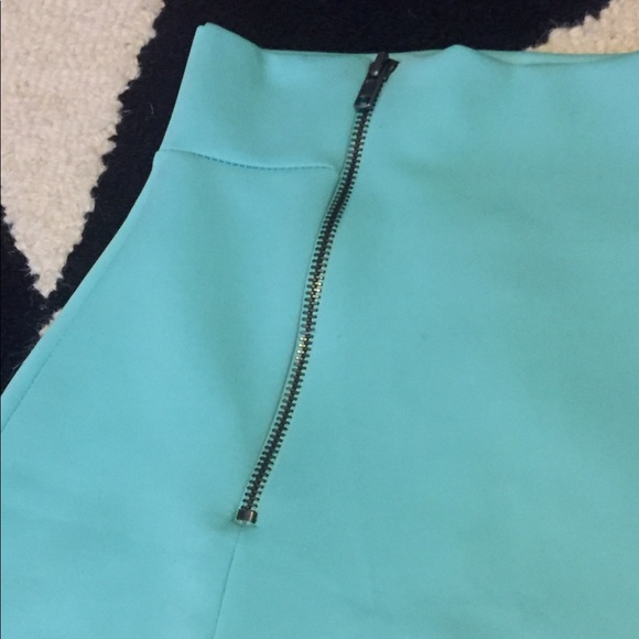 Nasty Gal Helix Zip Mini Skirt - Picture 3 of 4